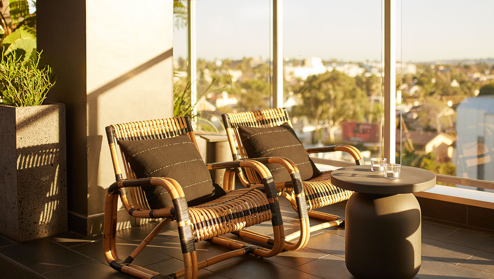 Wilshire Penthouse Patio